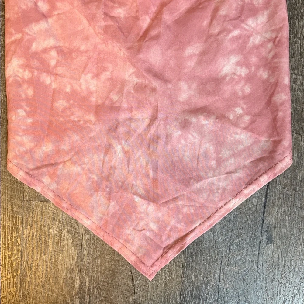 Athleta Made to Move Gaiter Face Covering size M/L Pink Tie Dye
